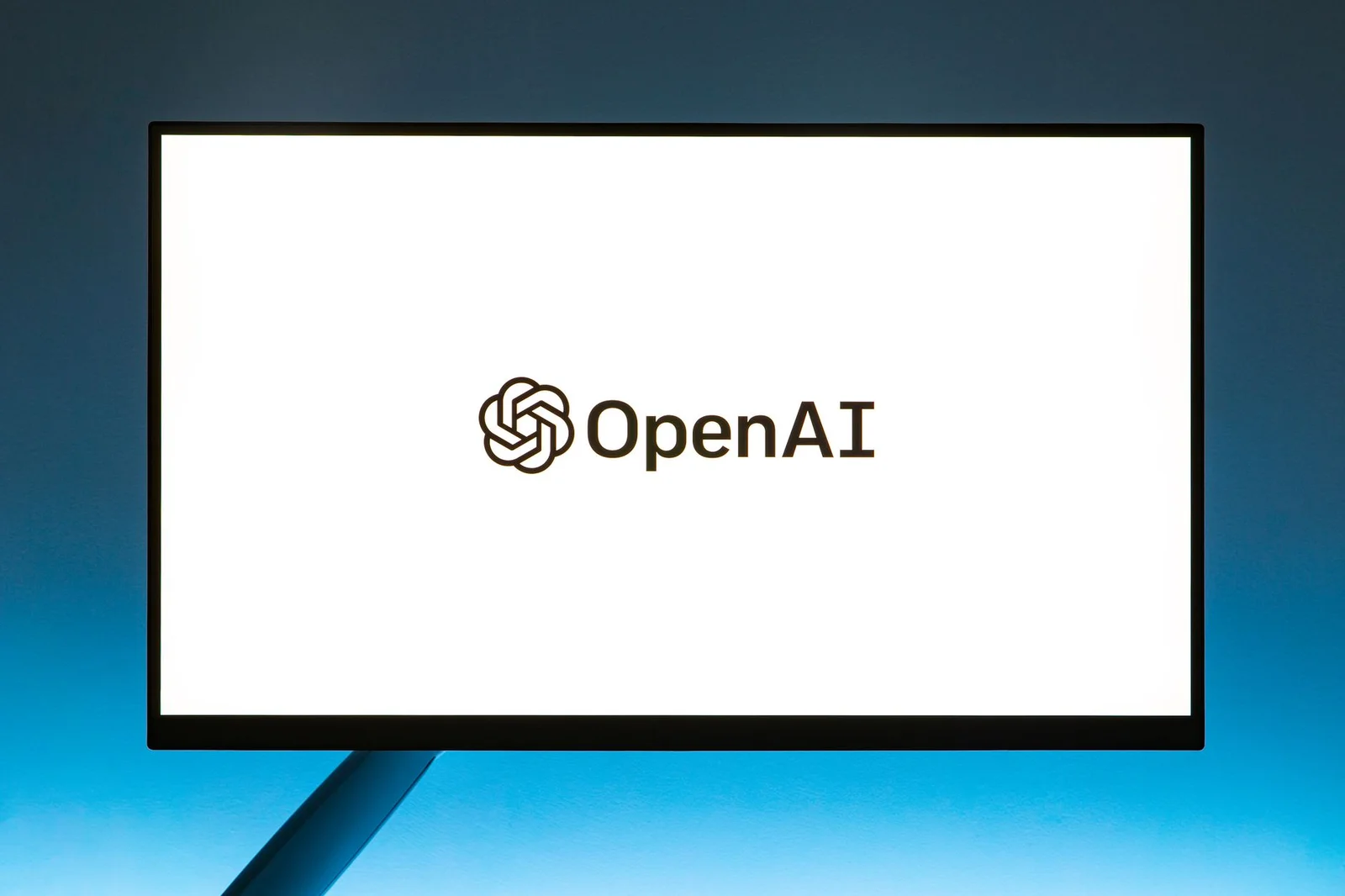 OpenAI's GPT-4 Turbo: Smarter Scaling Beats Bigger AI - clearainews